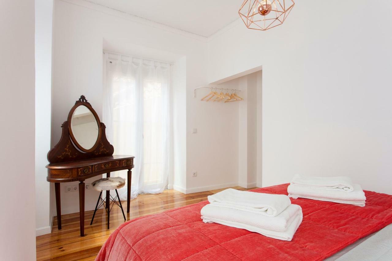 Principe Real Beautiful 3 Bedroom Flat Lisbon Exterior photo